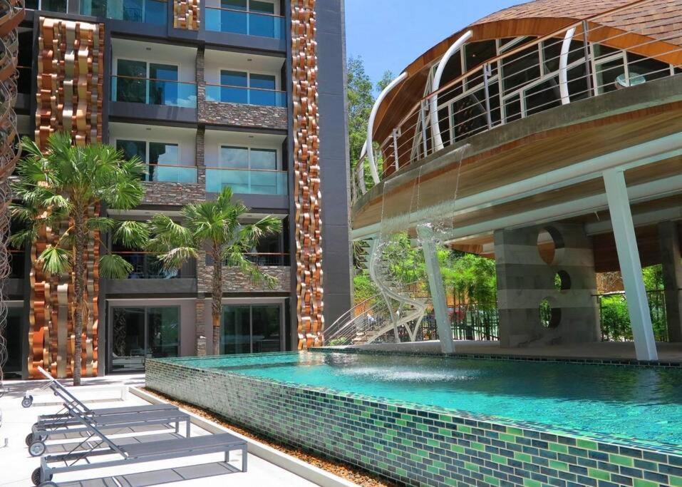 Private Apartment At Emerald Terrace Patong Eksteriør billede
