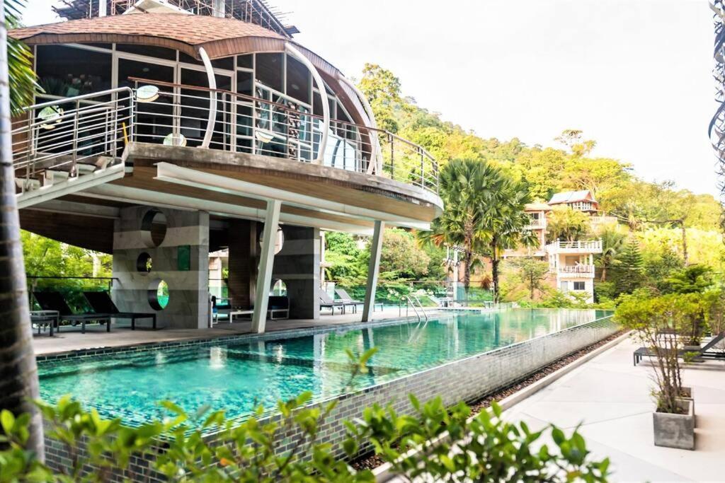 Private Apartment At Emerald Terrace Patong Eksteriør billede