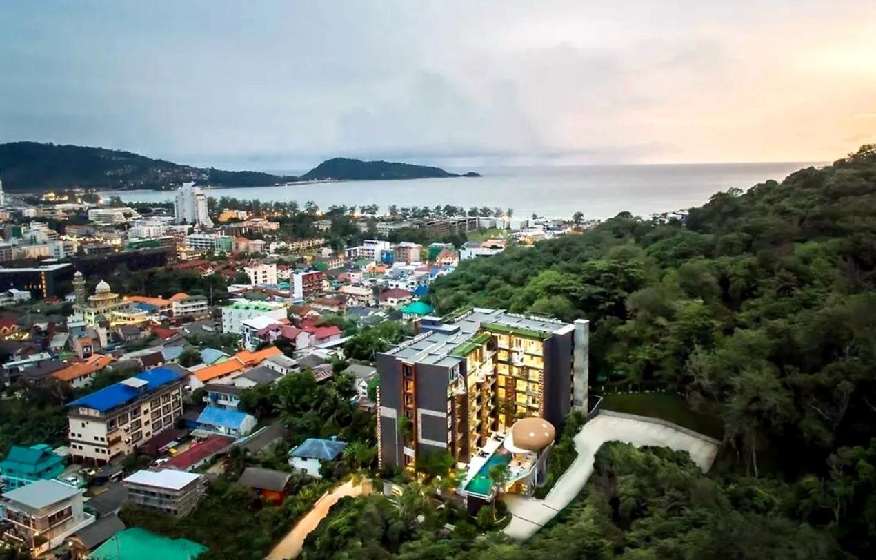 Private Apartment At Emerald Terrace Patong Eksteriør billede