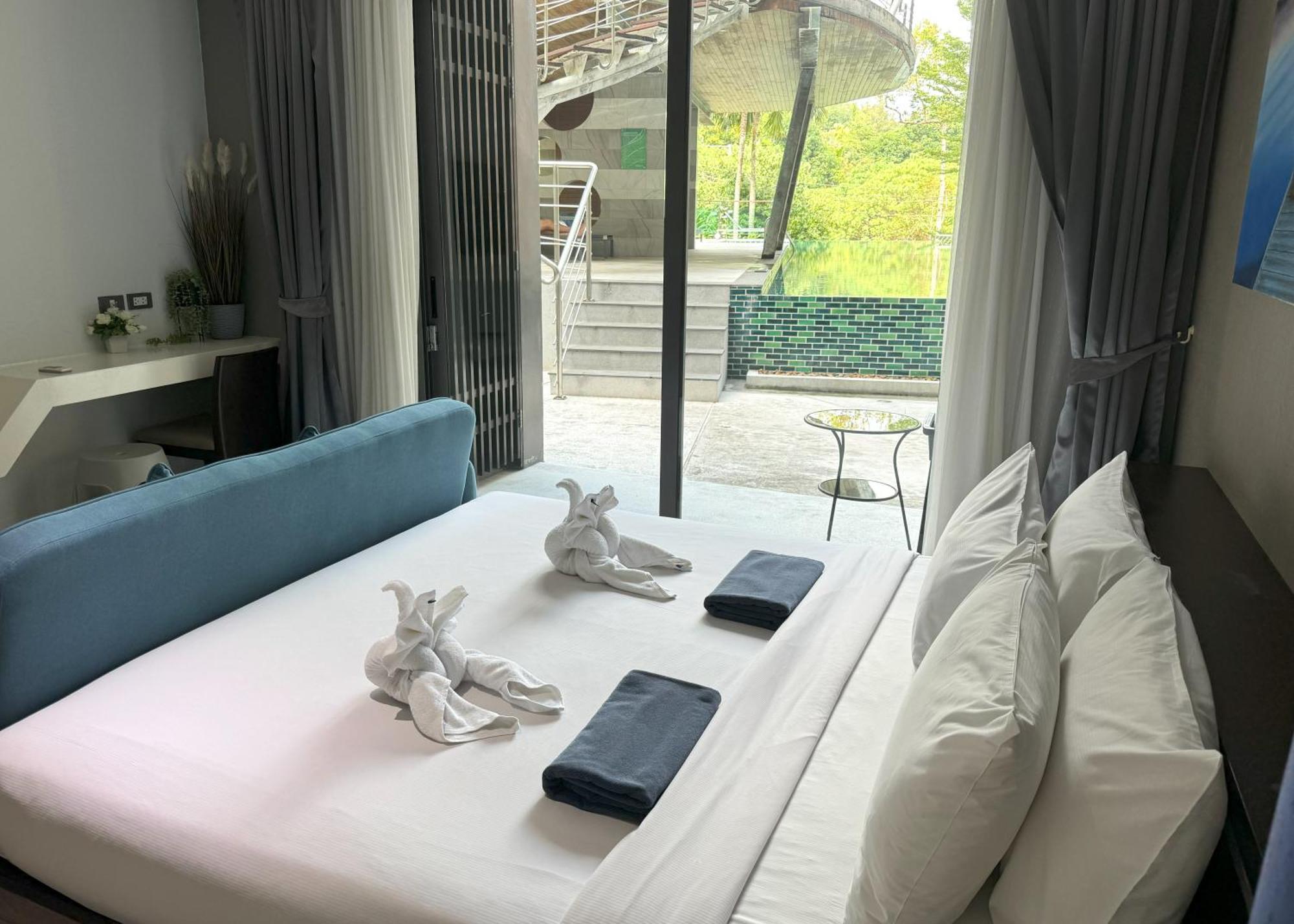 Private Apartment At Emerald Terrace Patong Eksteriør billede